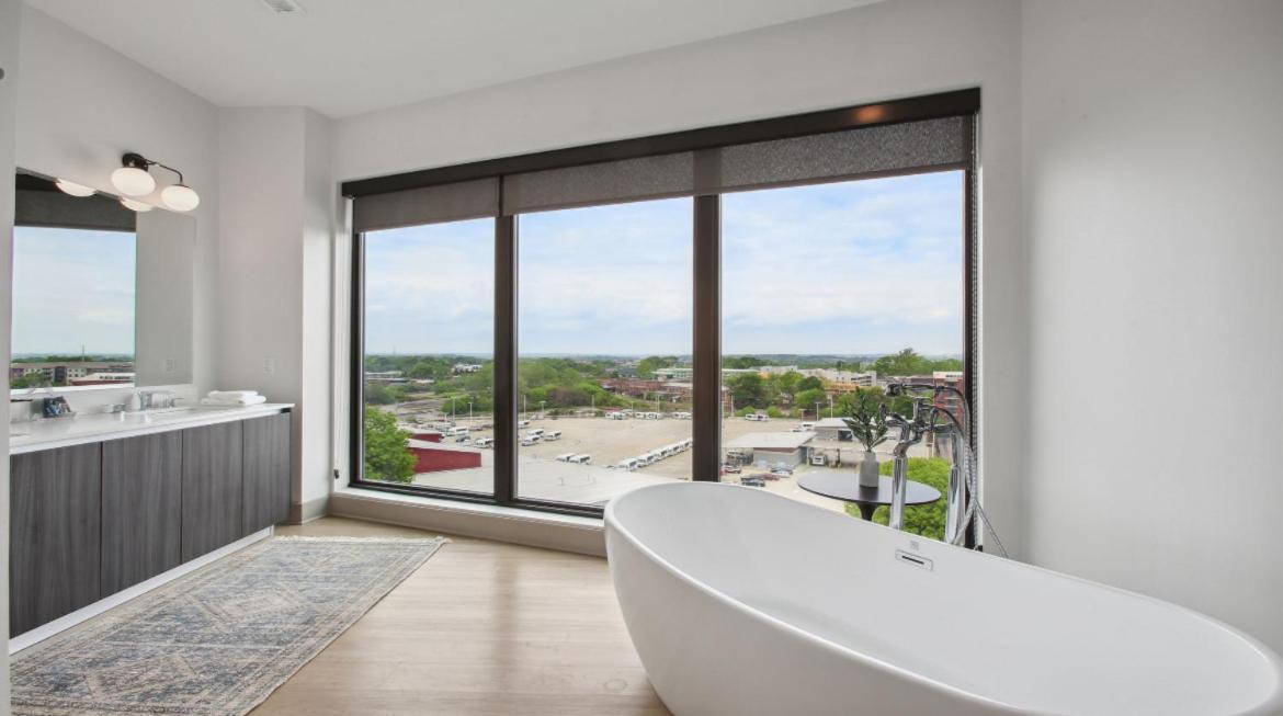 Апартаменты Luxury West Midtown 2 Bdrm Атланта Экстерьер фото